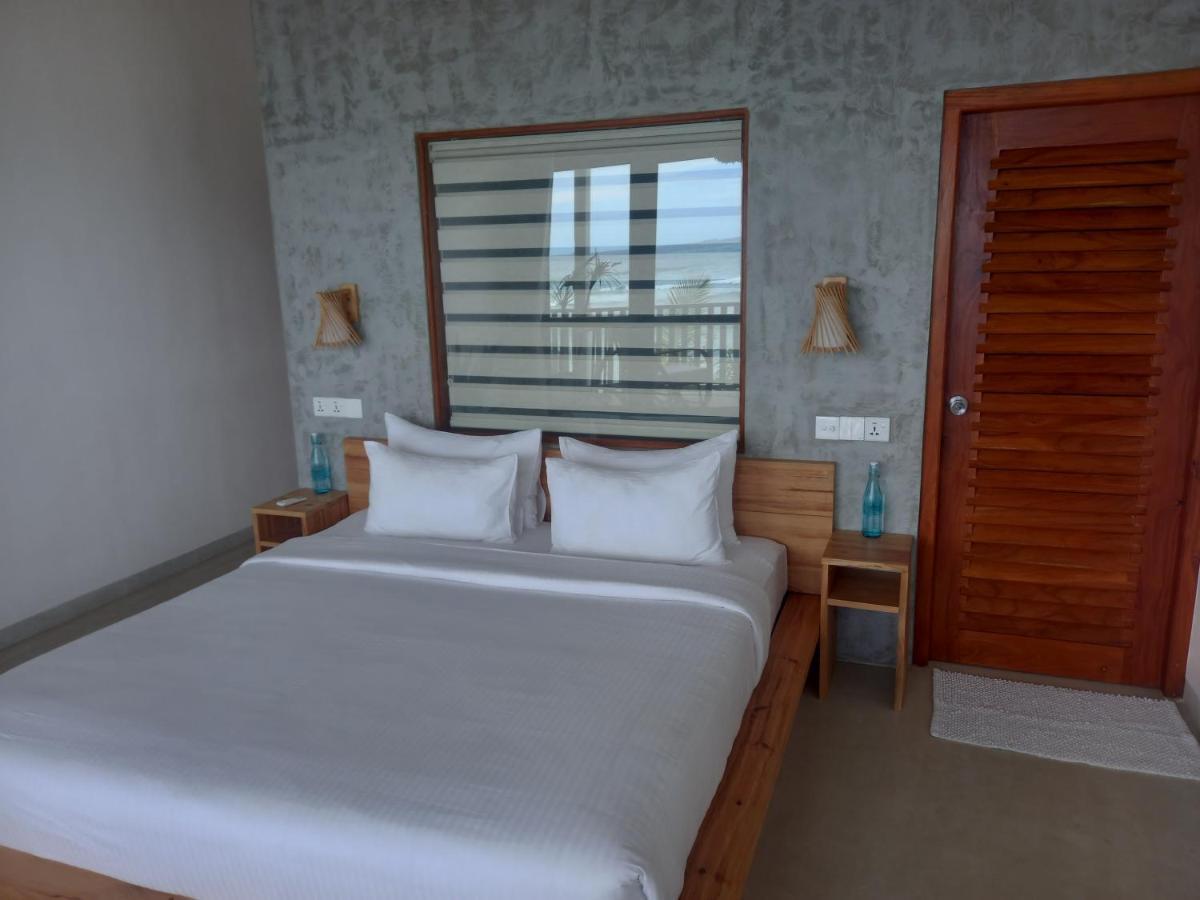 Lihinya Beach Villa อาฮานกามา ภายนอก รูปภาพ